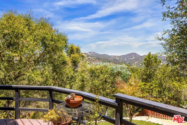 19805 Valley View Drive, Topanga (los Angeles), CA 90290