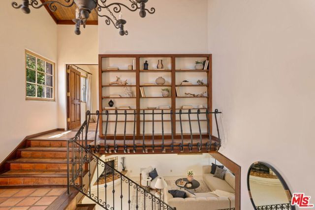 19805 Valley View Drive, Topanga (los Angeles), CA 90290