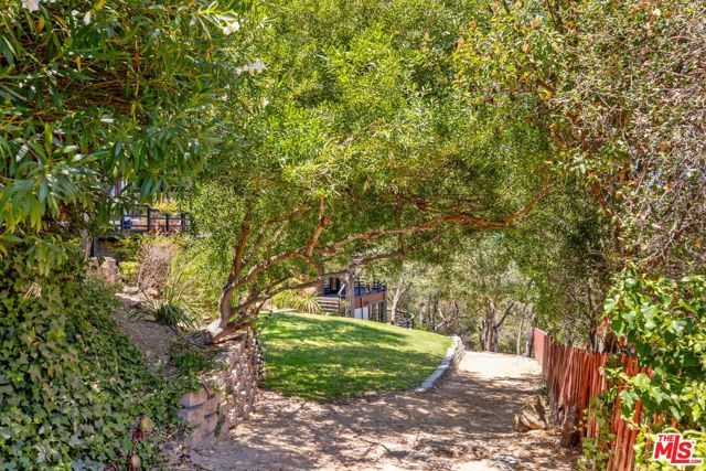 19805 Valley View Drive, Topanga (los Angeles), CA 90290