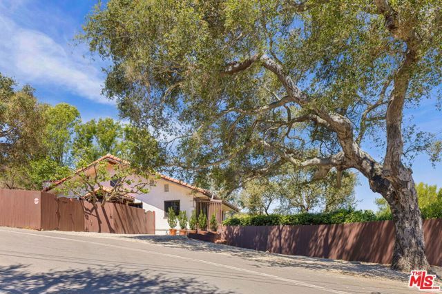 19805 Valley View Drive, Topanga (los Angeles), CA 90290
