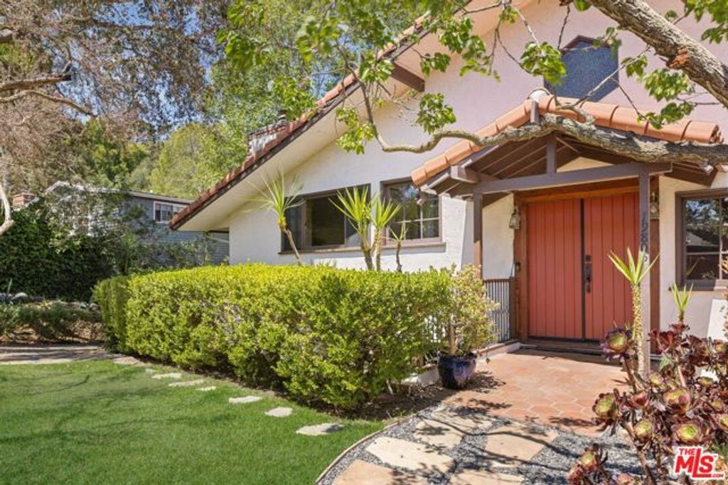 19805 Valley View Drive, Topanga (los Angeles), CA 90290