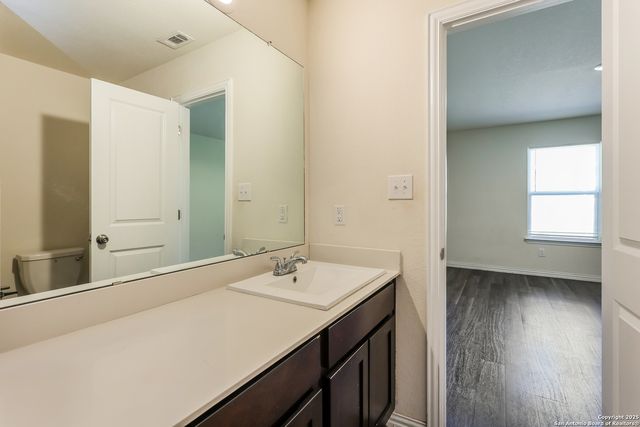 228 Garcia, Seguin, TX 78155