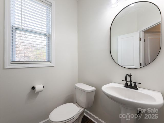 610 Santa Clara Drive, Asheville, NC 28806