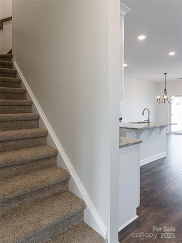 610 Santa Clara Drive, Asheville, NC 28806