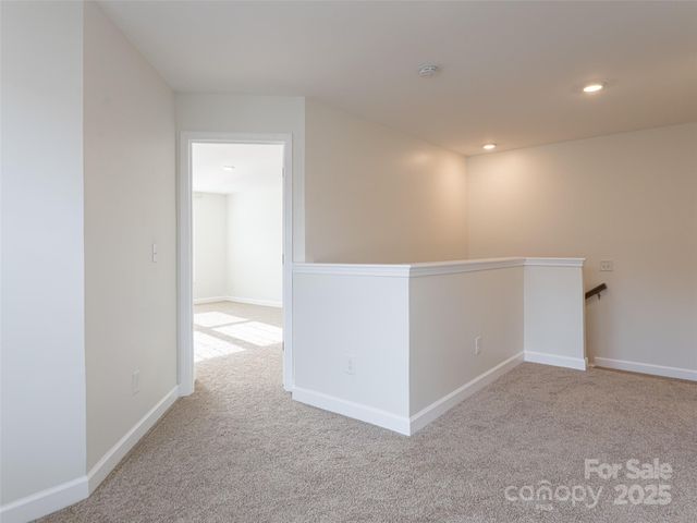 610 Santa Clara Drive, Asheville, NC 28806