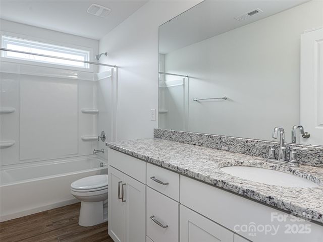 610 Santa Clara Drive, Asheville, NC 28806