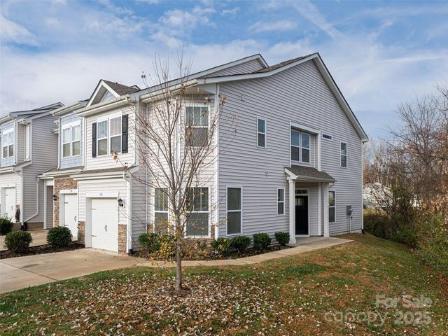 610 Santa Clara Drive, Asheville, NC 28806