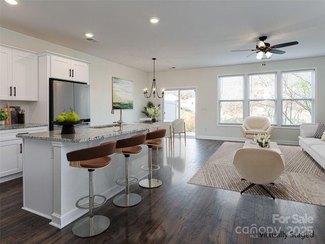 610 Santa Clara Drive, Asheville, NC 28806