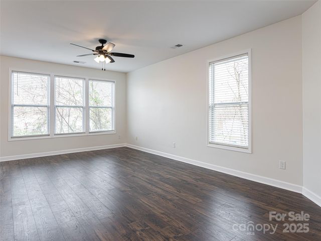 610 Santa Clara Drive, Asheville, NC 28806