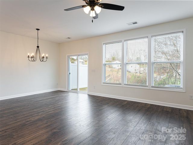 610 Santa Clara Drive, Asheville, NC 28806