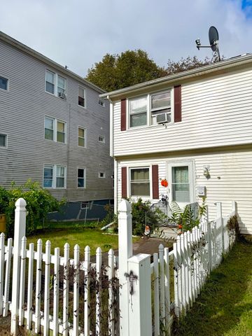 67 Everard St, Worcester, MA 01605