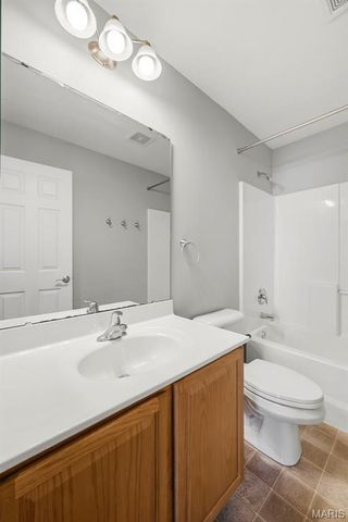 4124 Shepherds Hill Circle, St Peters, MO 63304