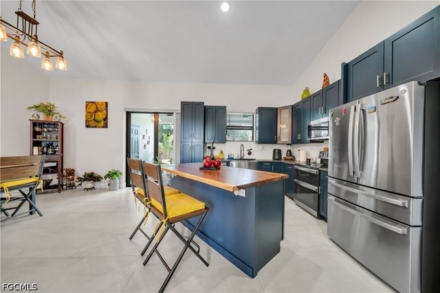 3800 10th ST W, Lehigh Acres, FL 33971