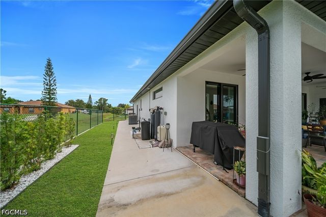 3800 10th ST W, Lehigh Acres, FL 33971