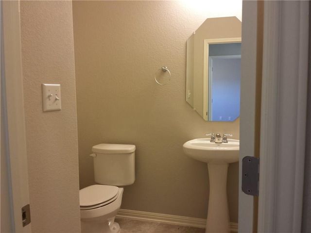 619 Stampede RD, San Marcos, TX 78666