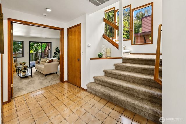 3834 NE 86th Street, Seattle, WA 98115