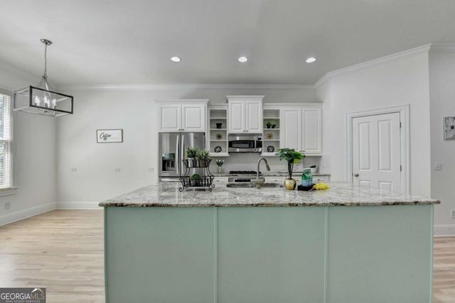 6961 Fellowship Lane, Flowery Branch, GA 30542