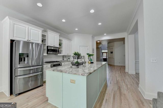 6961 Fellowship Lane, Flowery Branch, GA 30542