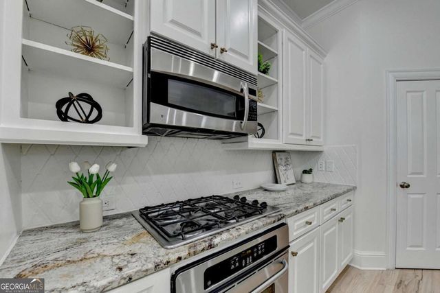 6961 Fellowship Lane, Flowery Branch, GA 30542