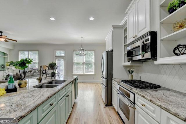 6961 Fellowship Lane, Flowery Branch, GA 30542