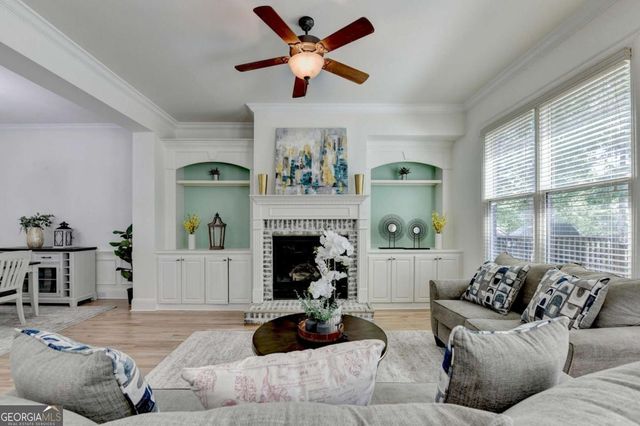 6961 Fellowship Lane, Flowery Branch, GA 30542