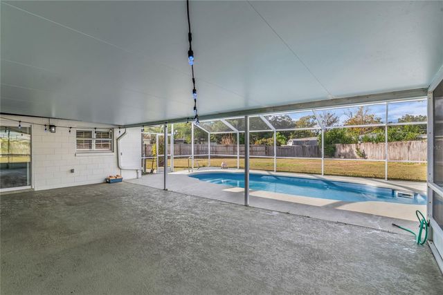 685 OLEANDER STREET, Mount Dora, FL 32757