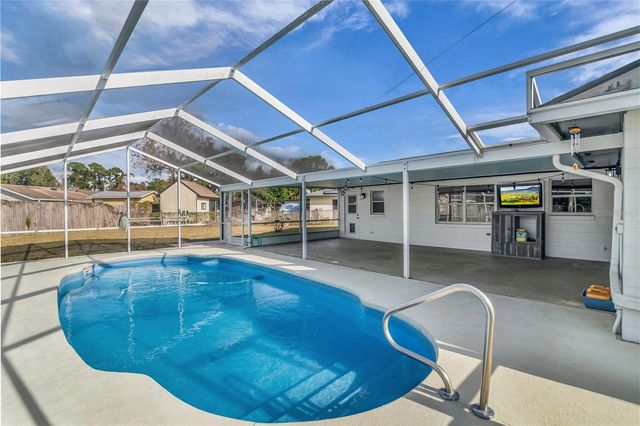 685 OLEANDER STREET, Mount Dora, FL 32757