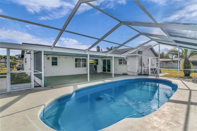 685 OLEANDER STREET, Mount Dora, FL 32757