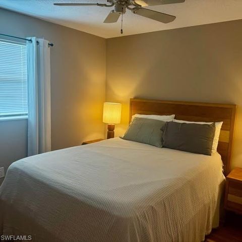 1021 3rd ST S 302, Naples, FL 34102