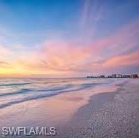 1021 3rd ST S 302, Naples, FL 34102