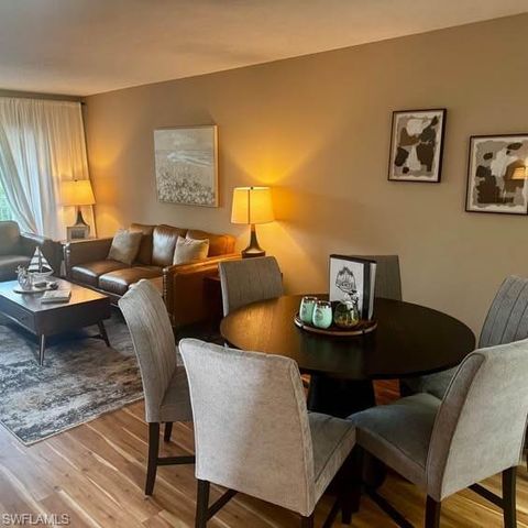 1021 3rd ST S 302, Naples, FL 34102
