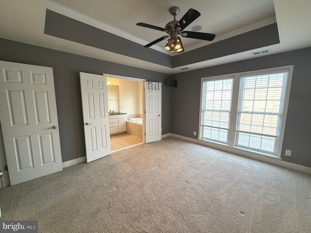 175 GREAT LAUREL SQ SE, Leesburg, VA 20175