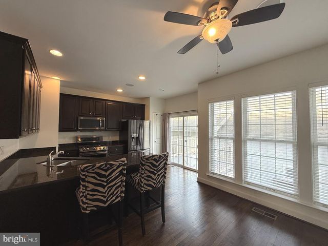 175 GREAT LAUREL SQ SE, Leesburg, VA 20175