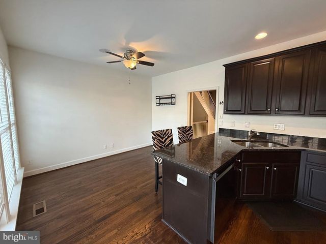 175 GREAT LAUREL SQ SE, Leesburg, VA 20175