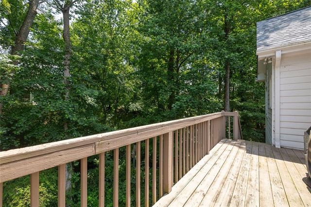 5381 Glenbrooke Trail, Dunwoody, GA 30338