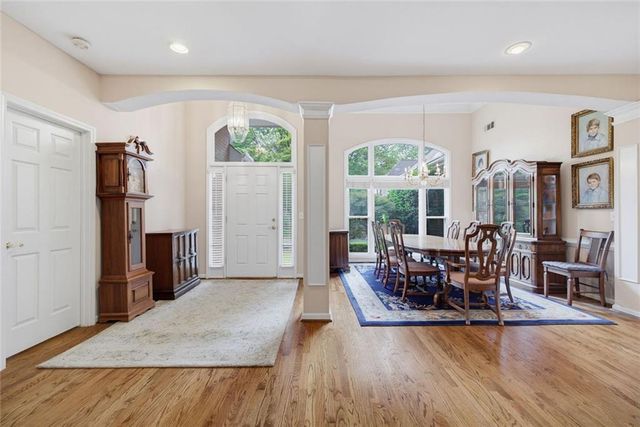 5381 Glenbrooke Trail, Dunwoody, GA 30338