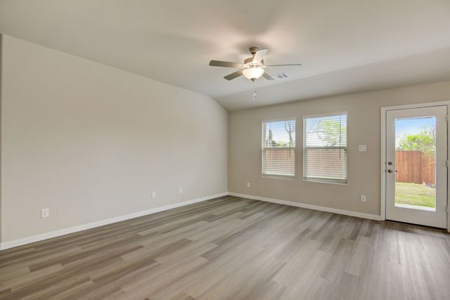 215 Teton Street, Greenville, TX 75402