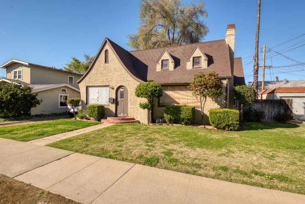 133 Jones St, Modesto, CA 95354