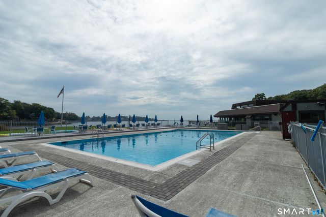 34 Harbour Village E, Branford, CT 06405