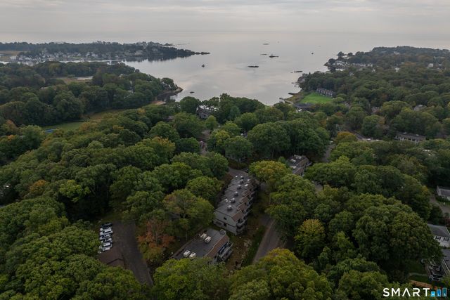 34 Harbour Village E, Branford, CT 06405