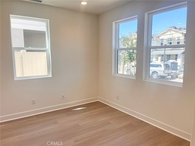 523 Tracy Place, Ventura, CA 93004