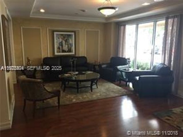 1919 Van Buren St 114A, Hollywood, FL 33020