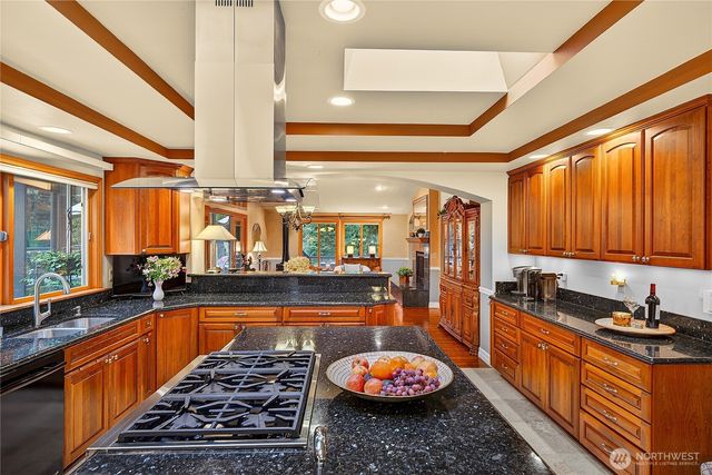 4141 Edith Point Road, Anacortes, WA 98221
