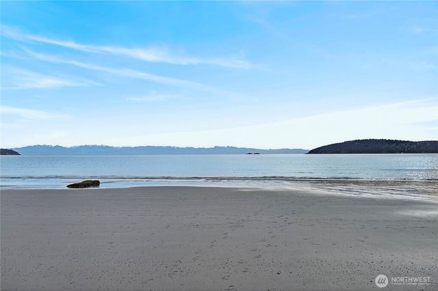4141 Edith Point Road, Anacortes, WA 98221