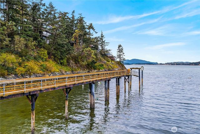 4141 Edith Point Road, Anacortes, WA 98221