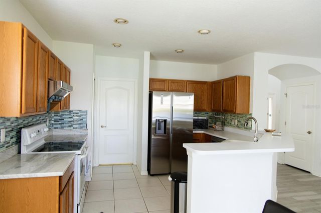 7951 CARRIAGE POINTE DRIVE, Gibsonton, FL 33534