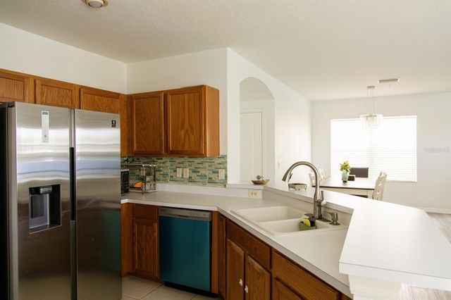 7951 CARRIAGE POINTE DRIVE, Gibsonton, FL 33534