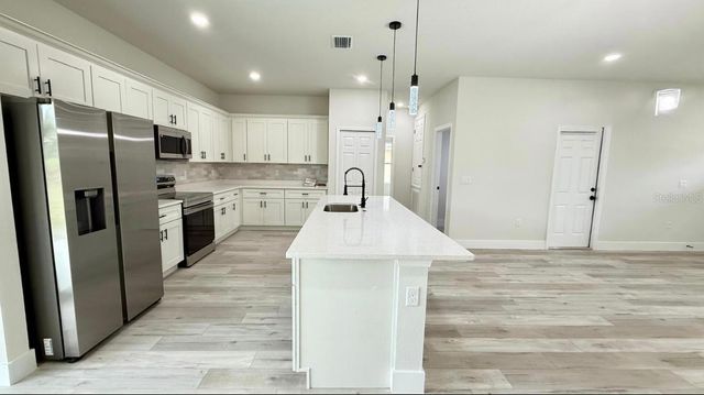 495 MARION OAKS MANOR, Ocala, FL 34473