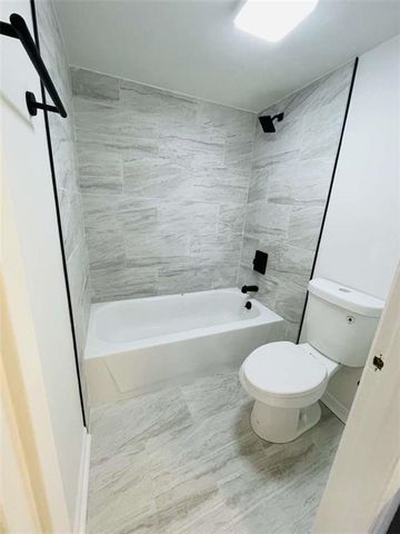 2 Chaumont NW Square, Atlanta, GA 30327