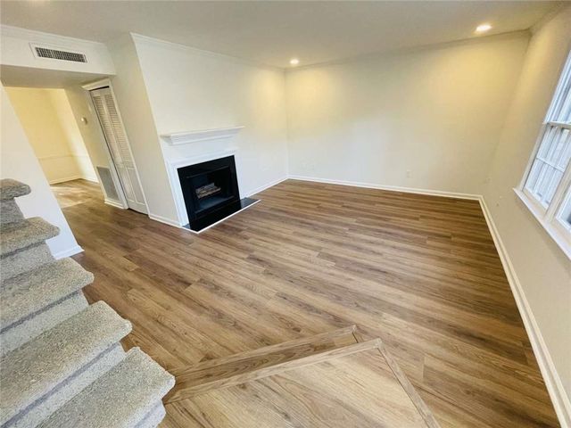 2 Chaumont NW Square, Atlanta, GA 30327